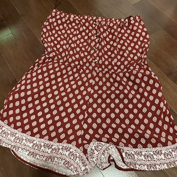 🆕 NWOT RED strapless romper - Picture 1 of 10